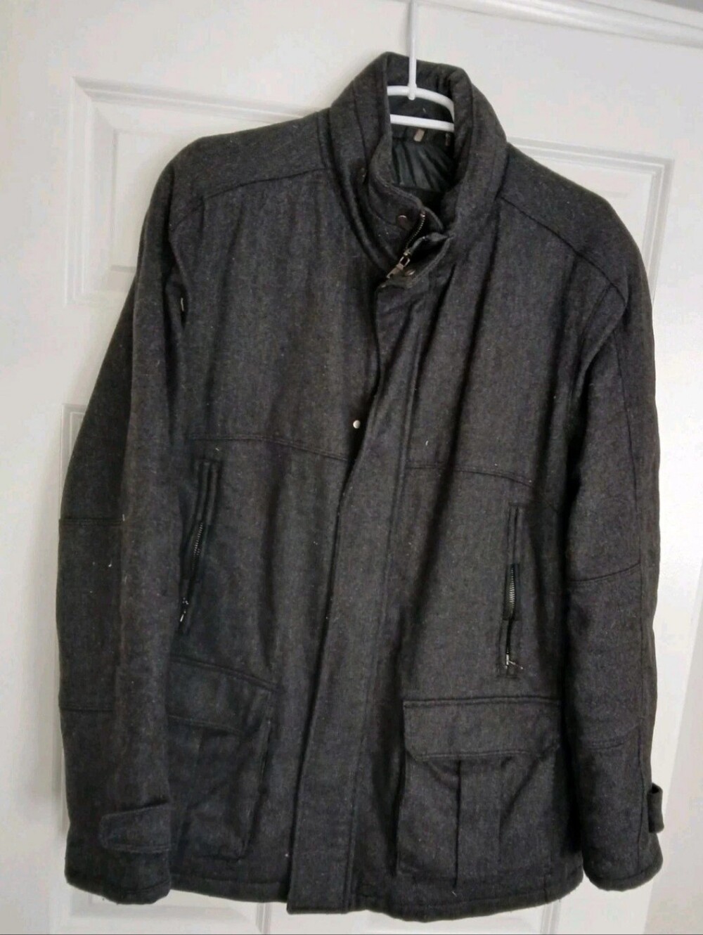 ELIE TAHARI DESIGNER WOOL COAT-JACKET Dark Gray Size L. In Good Condition.